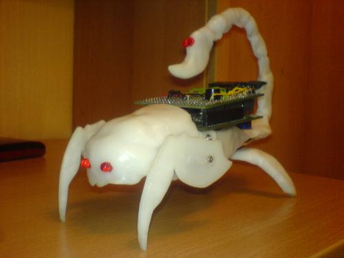 робот-скорпион